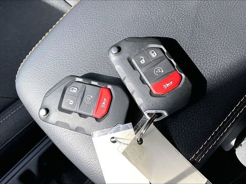 Used 2025 Jeep Wrangler Unlimited Sahara w/ Safety Group image 26