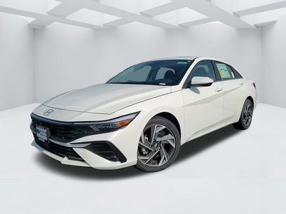New 2025 Hyundai Elantra SEL