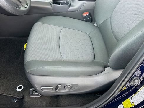 Certified 2025 Toyota RAV4 XLE w/ Convenience Package FWD image 20
