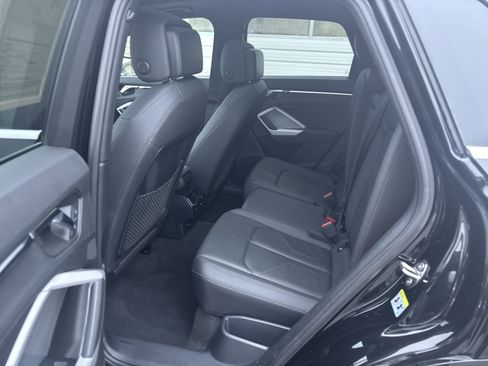 Used 2022 Audi Q3 2.0T Premium w/ Convenience Package image 32