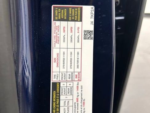 Used 2025 Nissan Armada SL w/ Captain's Chari Seat Package image 40