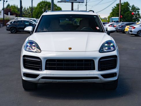 Used 2019 Porsche Cayenne E-Hybrid AWD/4WD image 3