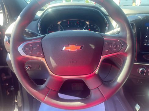 Used 2023 Chevrolet Traverse LT w/ Rear Camera Mirror Package AWD/4WD image 14