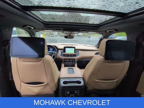 Certified 2024 Chevrolet Suburban Premier w/ Premium Package 2 AWD/4WD image 22