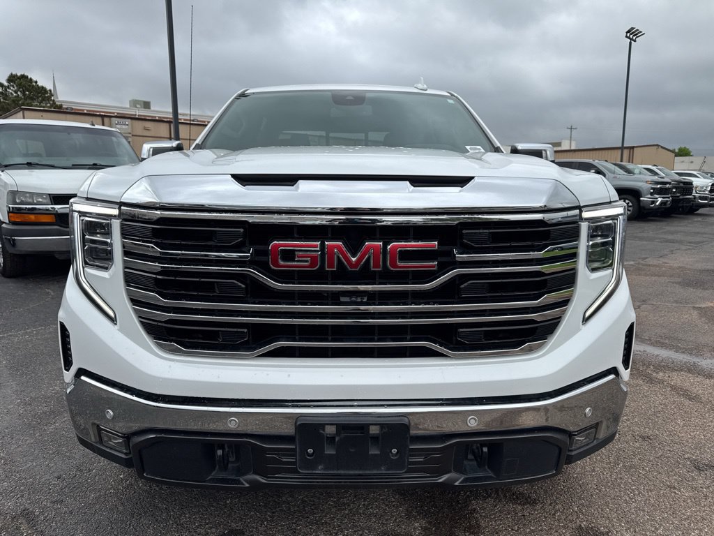 Used 2024 GMC Sierra 1500 SLT AWD/4WD image 2