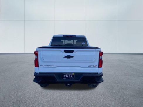 Used 2024 Chevrolet Silverado 1500 ZR2 w/ Technology Package image 5