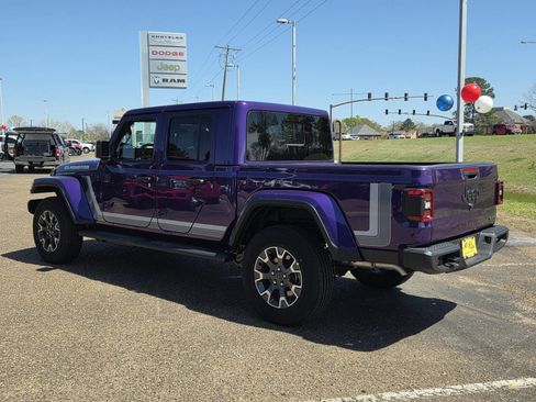 New 2026 Jeep Gladiator Mojave AWD/4WD image 4