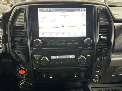Used 2021 Nissan Titan PRO-4X w/ Pro-4x Convenience Package image 23