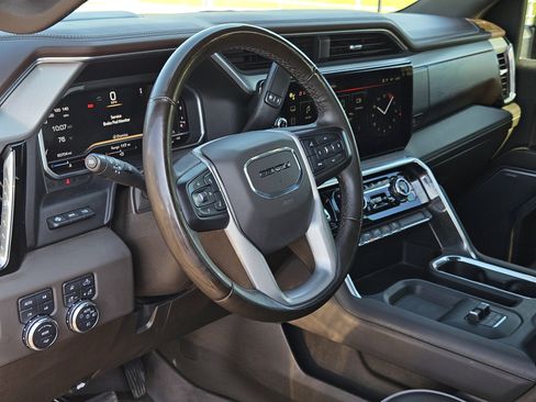 Used 2024 GMC Sierra 3500 Denali w/ Denali Reserve Package image 25