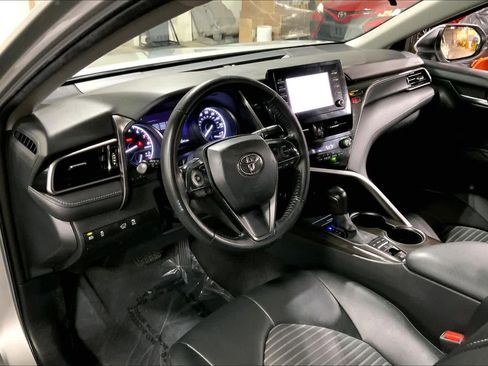 Used 2023 Toyota Camry SE image 18