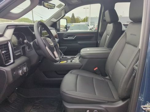 New 2026 GMC Sierra 2500 Denali w/ Denali Reserve Package AWD/4WD image 10