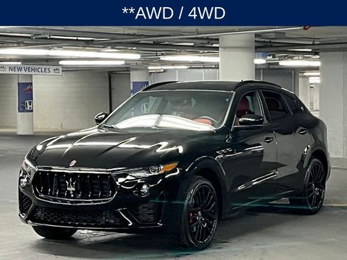 Used 2021 Maserati Levante image 4