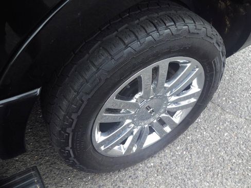 Used 2008 Lincoln Navigator 4WD image 30