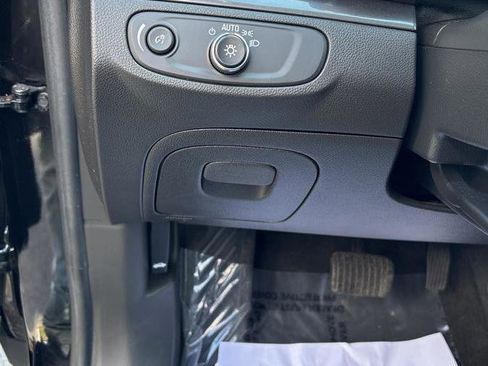 Used 2020 Buick Encore Preferred w/ Safety Package image 17