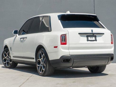 Used 2024 Rolls-Royce Cullinan Black Badge image 8