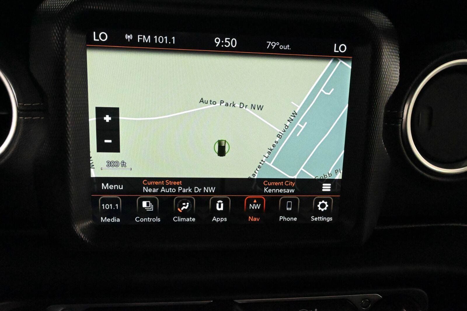 Used 2021 Jeep Wrangler Unlimited Sahara AWD/4WD image 4