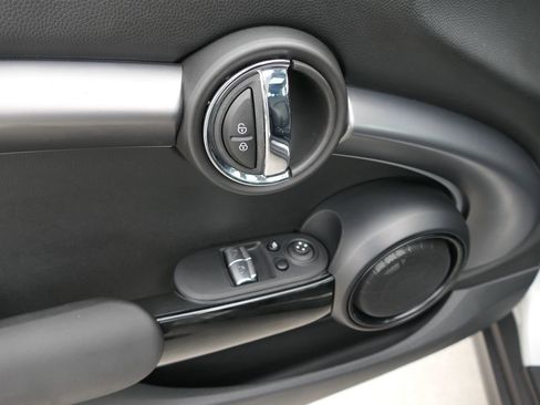 Used 2023 MINI Cooper SE image 16