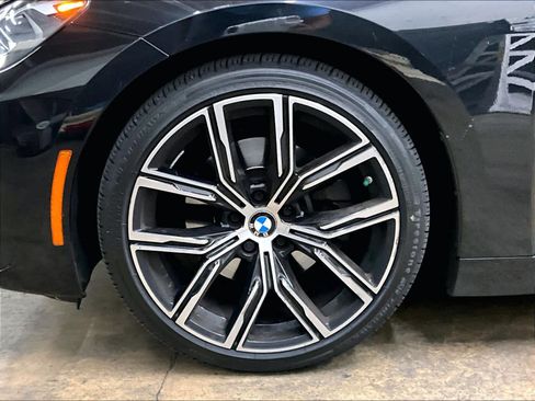 Used 2023 BMW 230i Coupe w/ Convenience Package RWD image 12