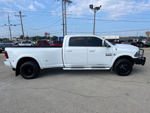 Used 2018 RAM 3500 Laramie Longhorn image 7