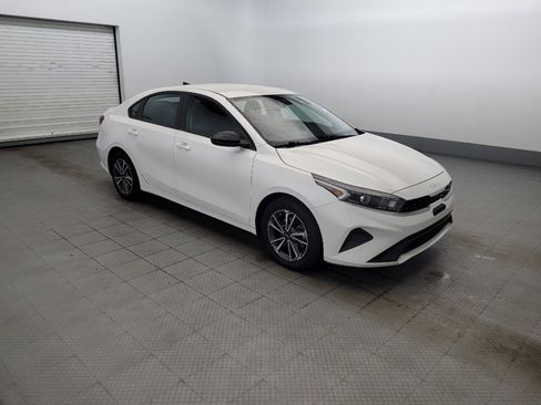 Used 2023 Kia Forte LXS FWD image 11