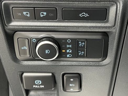 Used 2022 Ford F150 Lariat w/ Equipment Group 502A High image 30