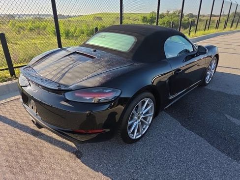 Used 2019 Porsche 718 Boxster S RWD image 4