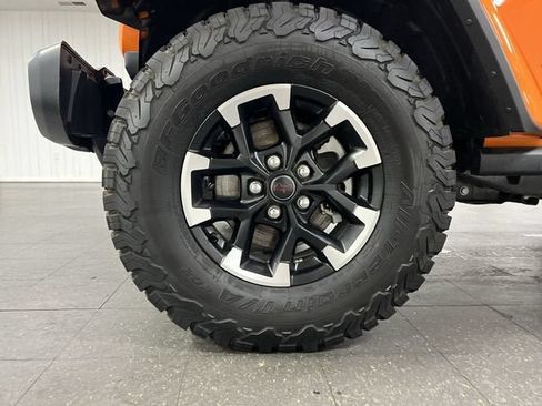 Used 2025 Jeep Wrangler Rubicon w/ Safety Group AWD/4WD image 33