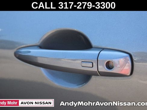 Used 2023 Nissan Rogue SV w/ SV Premium Package AWD/4WD image 16