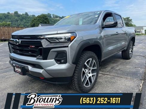 Used 2023 Chevrolet Colorado Z71 w/ Z71 Convenience Package 2 image 1