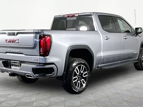 Used 2025 GMC Sierra 1500 AT4 w/ AT4 Premium Package AWD/4WD image 6