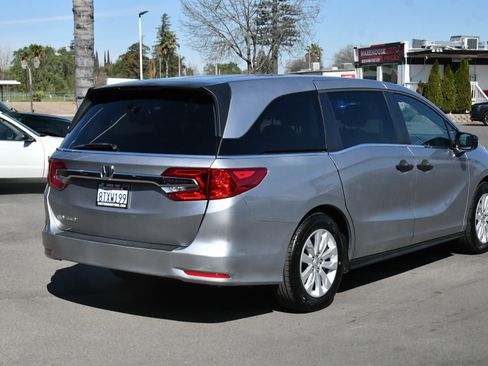 Used 2018 Honda Odyssey LX image 8