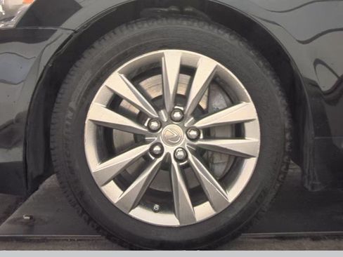 Used 2016 Lexus LS 460 AWD w/ Comfort Package image 7
