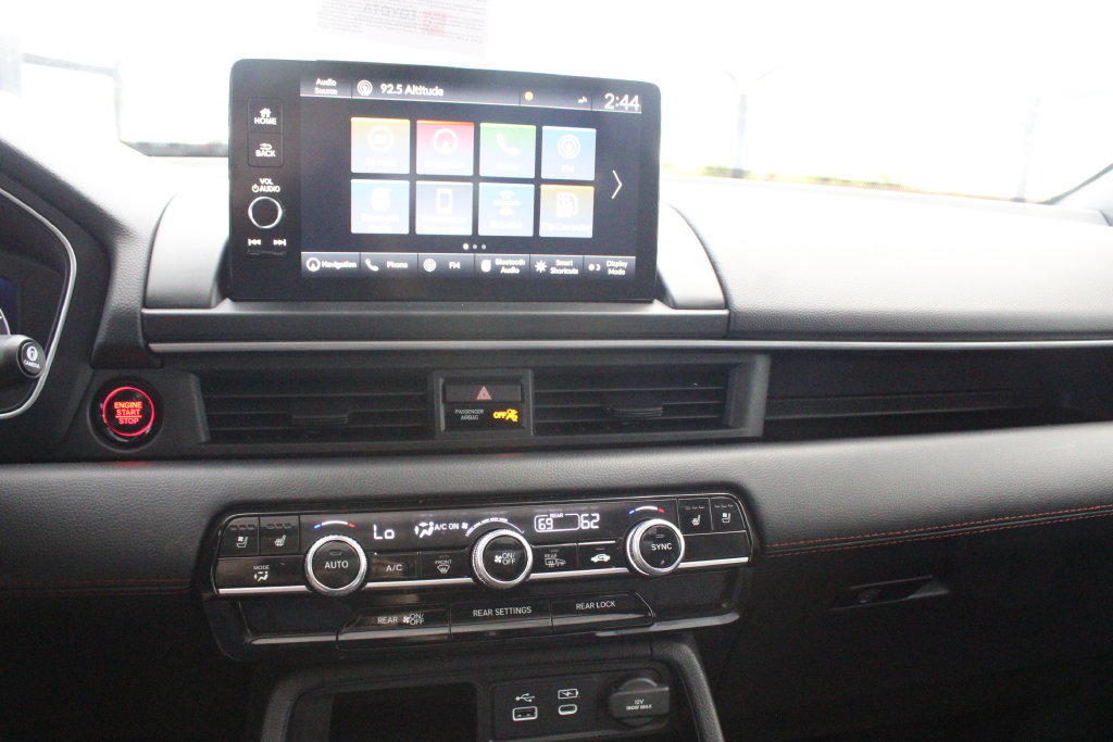 Used 2025 Honda Pilot Black Edition image 43