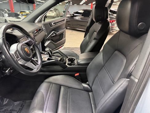 Used 2020 Porsche Cayenne AWD/4WD image 33