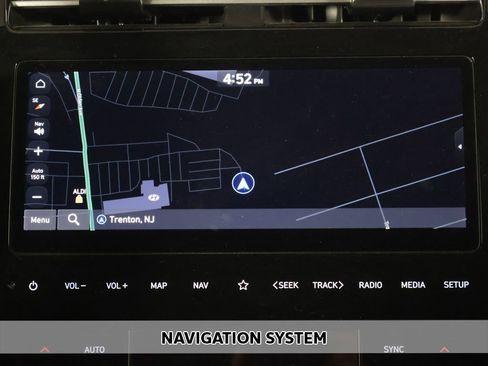 Used 2024 Hyundai Santa Cruz Limited AWD/4WD image 3
