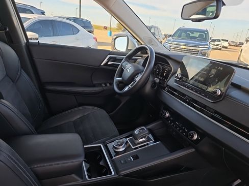 Used 2022 Mitsubishi Outlander SE image 17