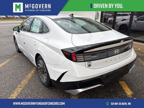 New 2025 Hyundai Sonata SEL FWD image 2