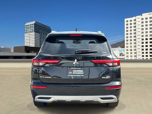 New 2025 Mitsubishi Outlander SEL image 4