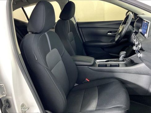 Used 2024 Nissan Sentra SV w/ All-Weather Package FWD image 9