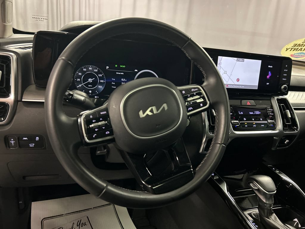 Used 2023 Kia Sorento SX FWD image 13