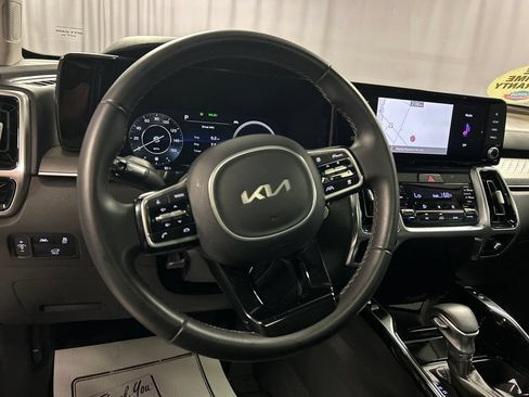 Used 2023 Kia Sorento SX FWD image 13
