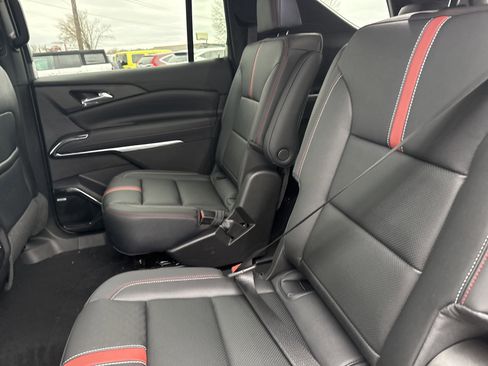 New 2026 Chevrolet Traverse RS image 14