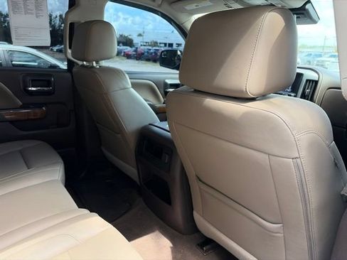 Used 2018 GMC Sierra 1500 SLT w/ Enhanced Driver Alert Package RWD image 17