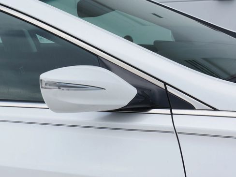 Used 2016 Hyundai Azera image 19