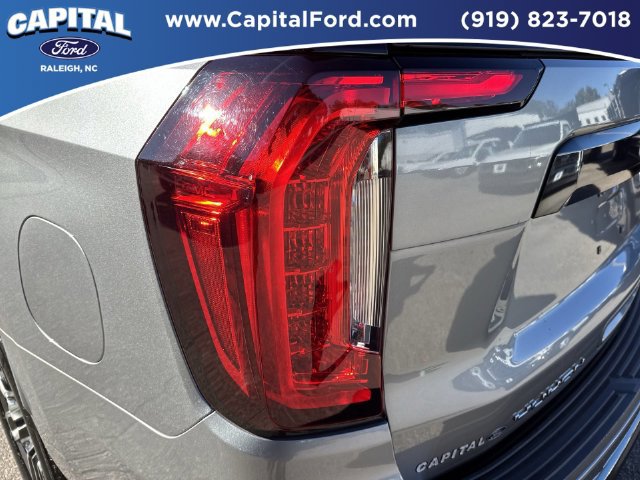 Used 2023 GMC Yukon Denali Ultimate AWD/4WD image 15