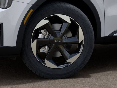 New 2026 Kia Sorento EX FWD image 9