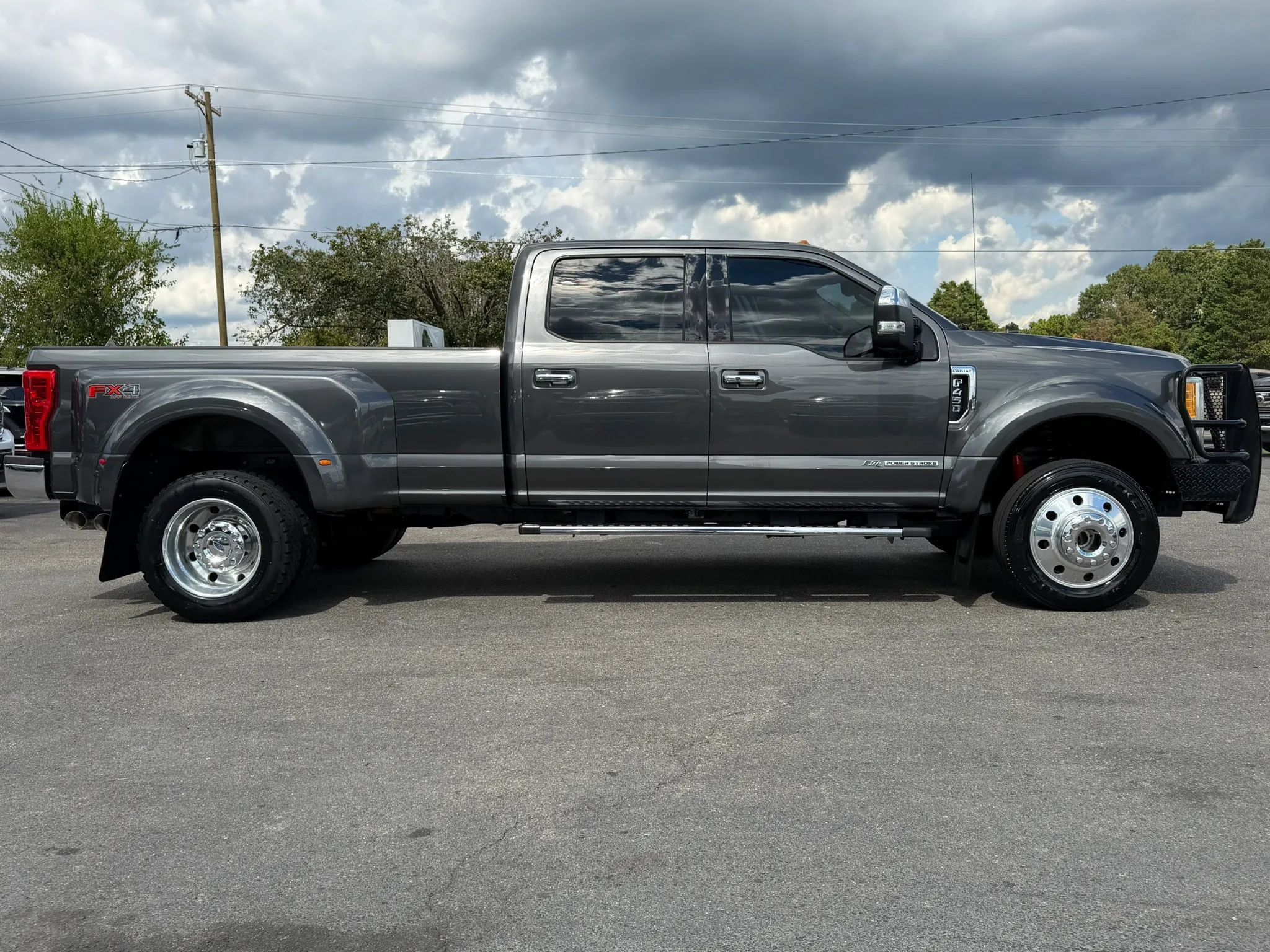 Used 2017 Ford F450 Lariat w/ Lariat Ultimate Package AWD/4WD image 4