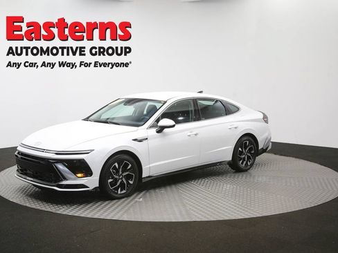 Used 2025 Hyundai Sonata SEL FWD image 50