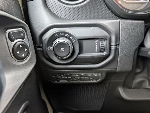 New 2026 Jeep Wrangler Unlimited Rubicon image 32