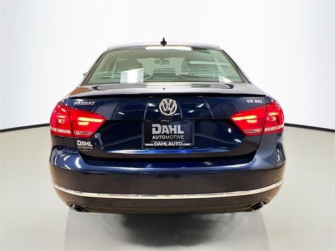 Used 2014 Volkswagen Passat 3.6 SEL Premium image 4